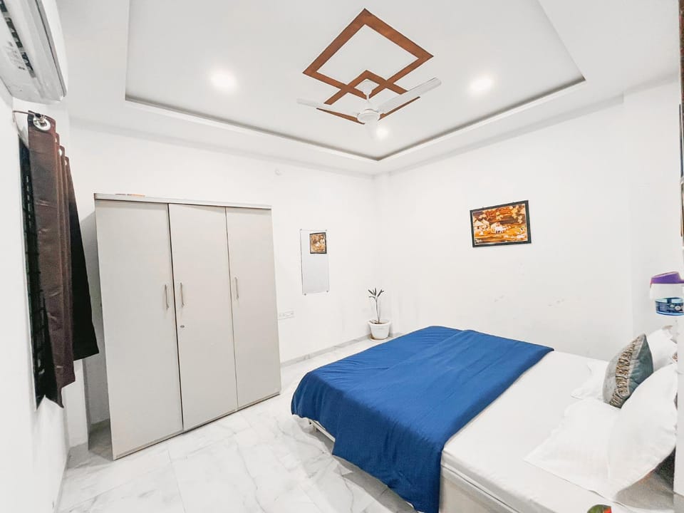 Bed, Bedroom, wardrobe