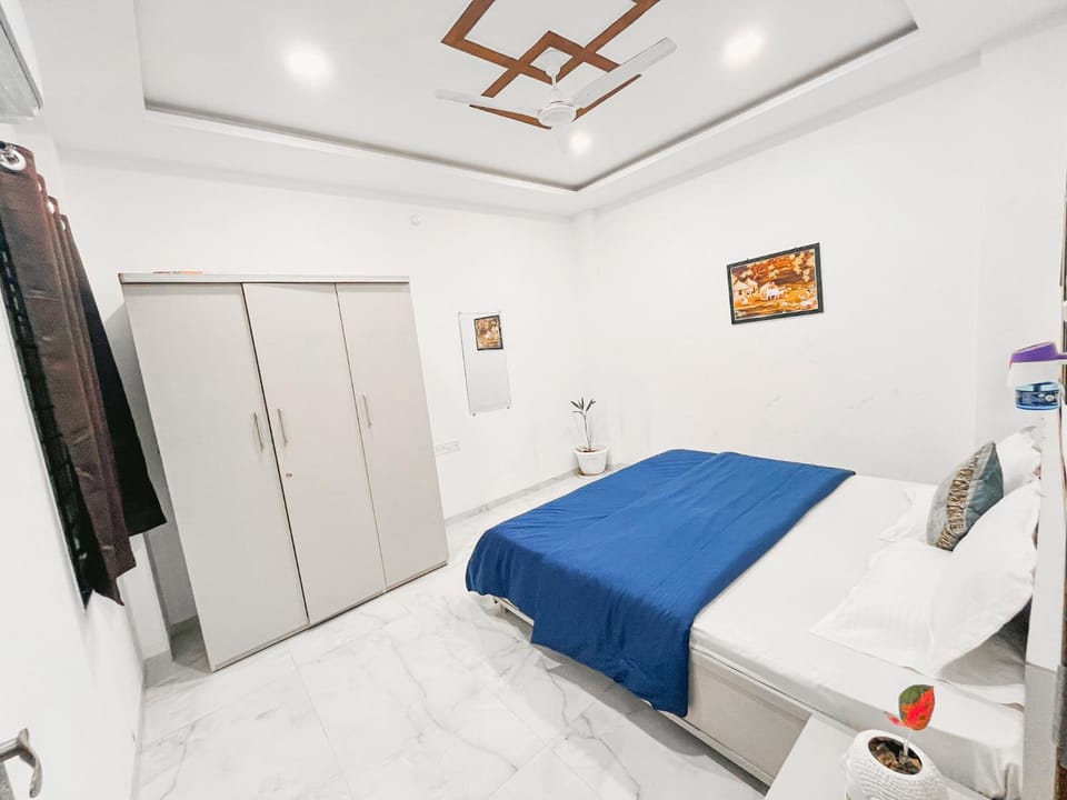 Bed, Bedroom, wardrobe