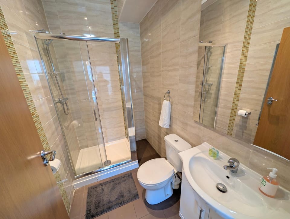 Oscar Lodge Bed and Breakfast in Northampton