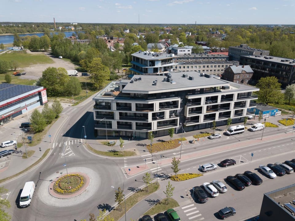 Property building, Bird's eye view, Street view, Location