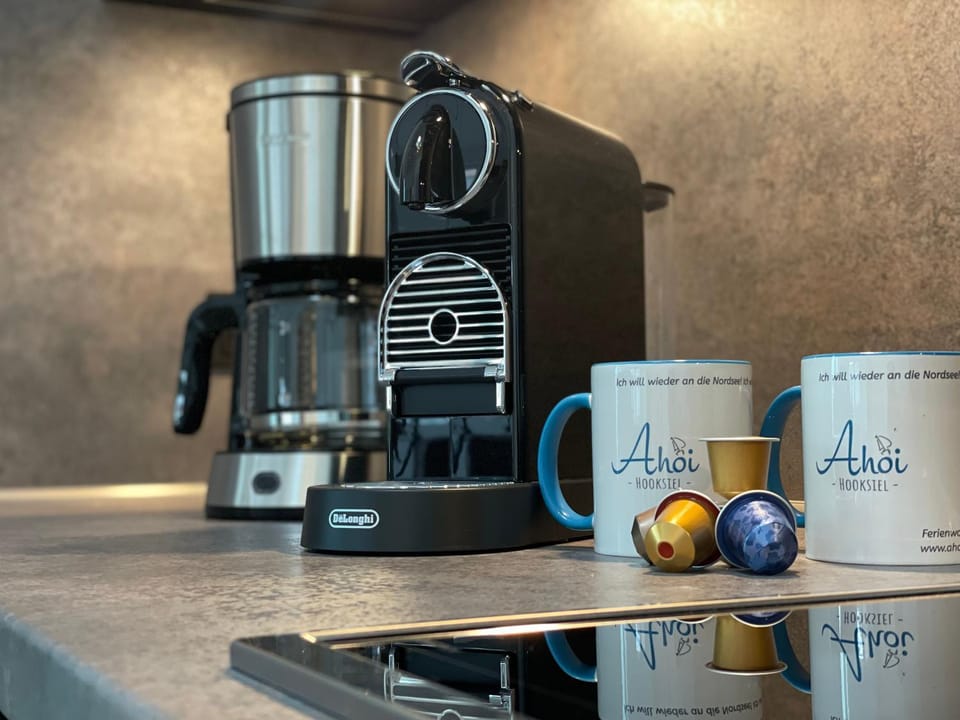 Coffee/tea facilities, Kitchen or kitchenette