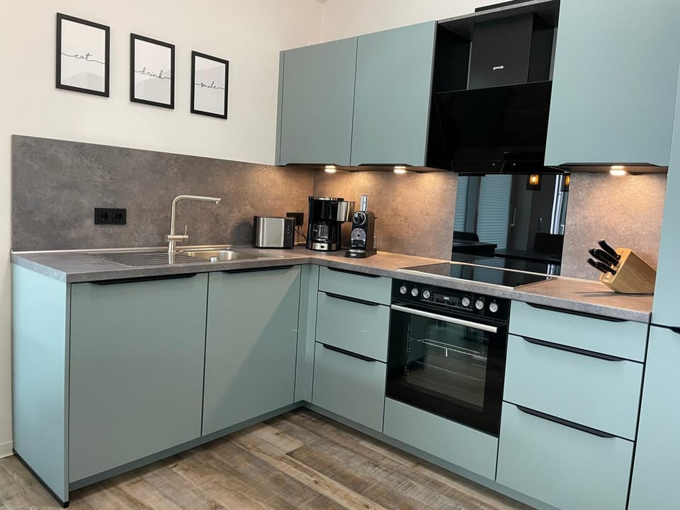 Coffee/tea facilities, Kitchen or kitchenette, dishwasher, pet friendly, stove, toaster