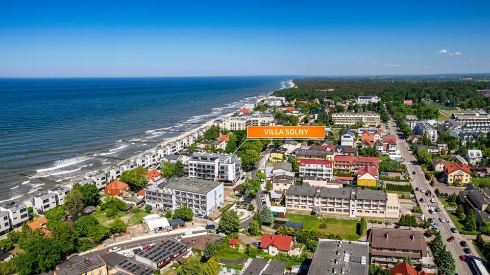 Property building, Neighbourhood, Bird's eye view, Location