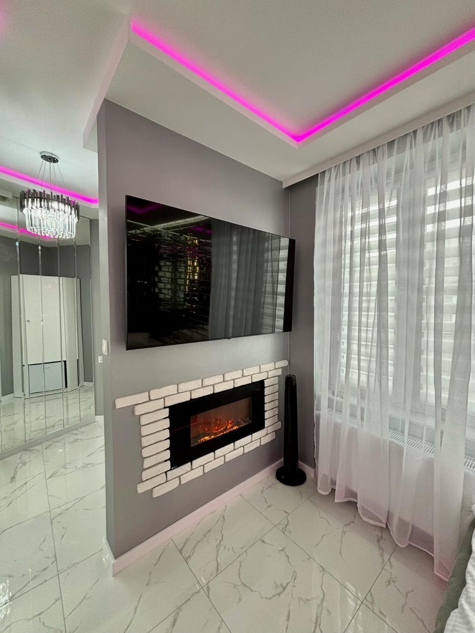 TV and multimedia, Seating area, fireplace, minibar, wardrobe