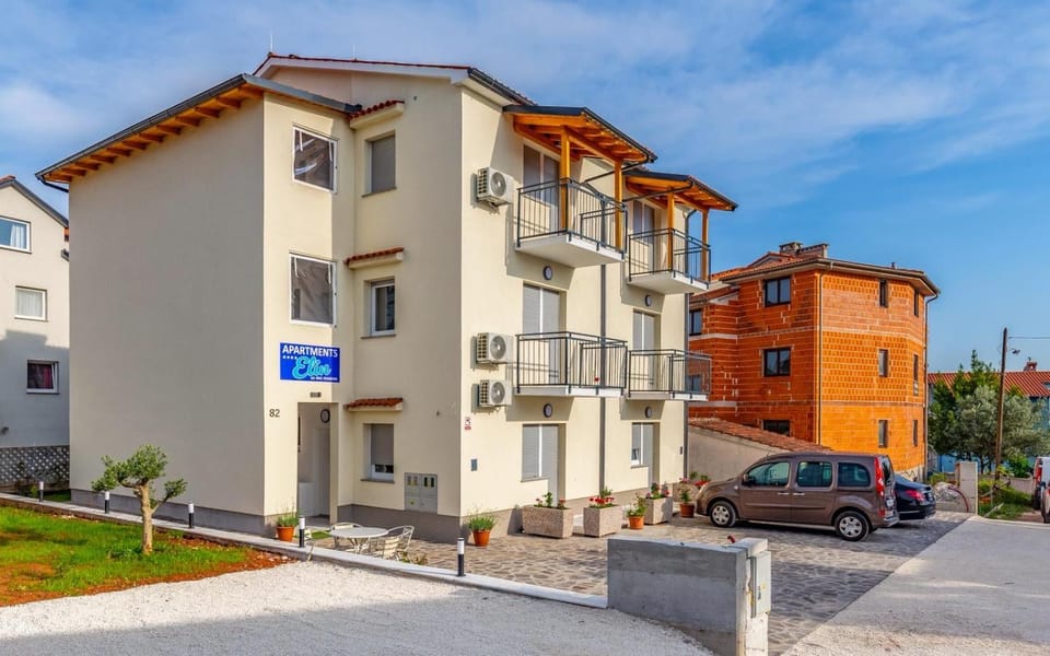 Property building, Parking