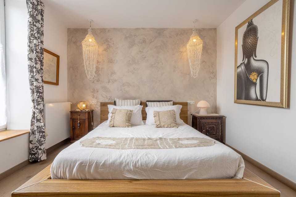 Living room, Bedroom