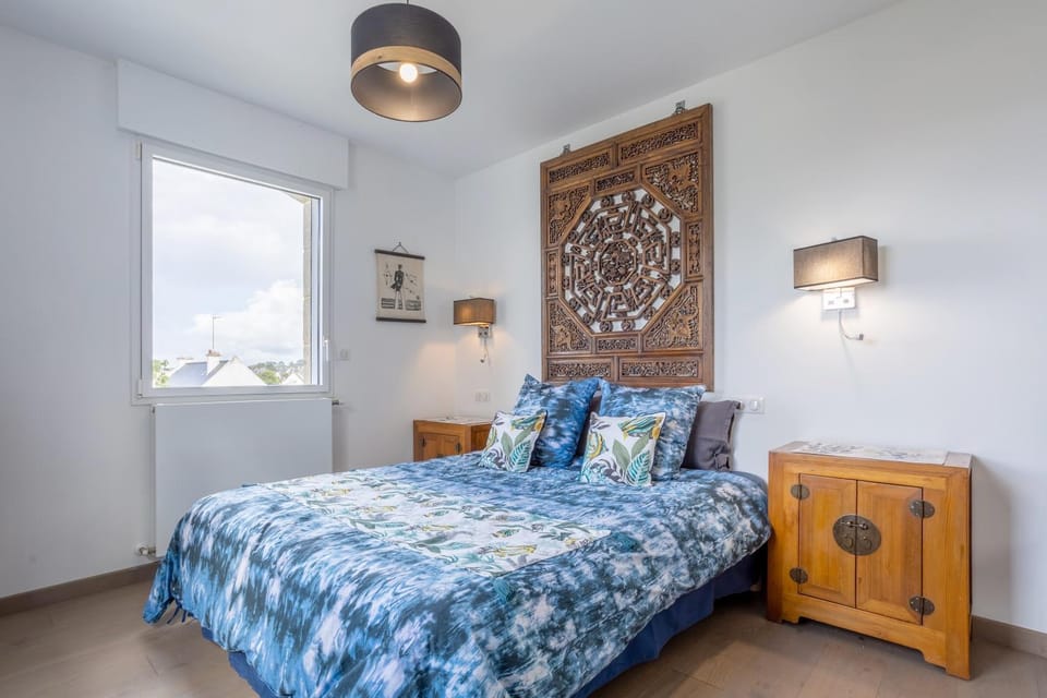 Living room, Bedroom