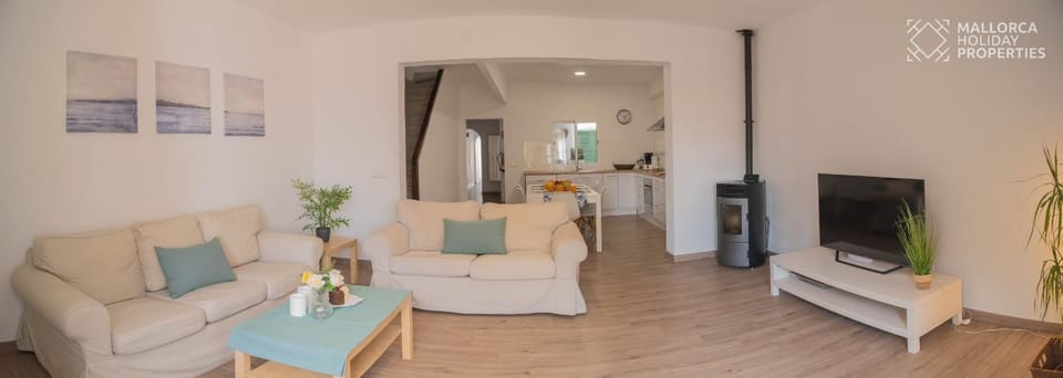 Communal lounge/ TV room, Living room