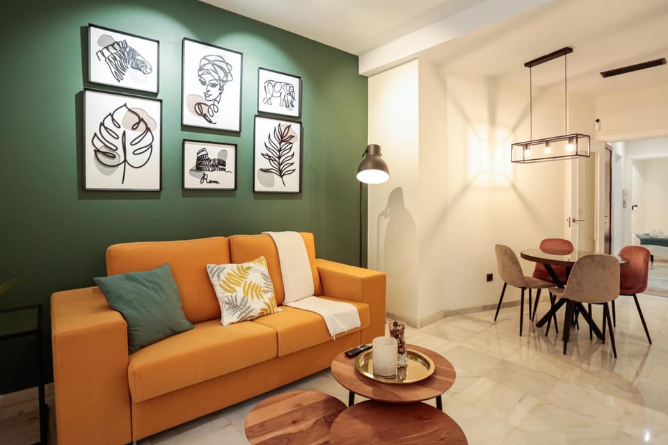 Living room, Seating area, Dining area