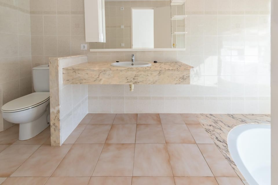 Bathroom, Living room