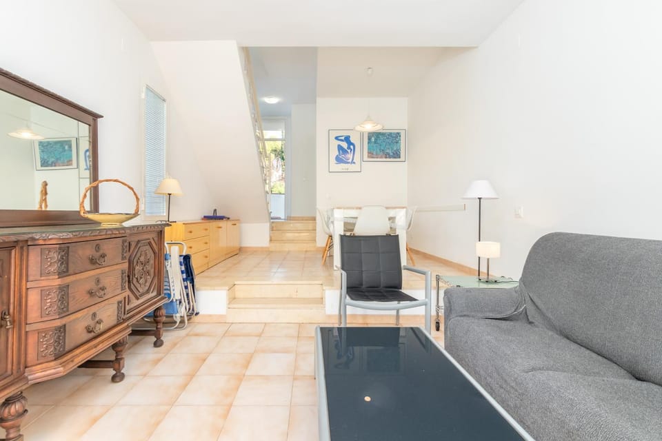 Property building, Living room