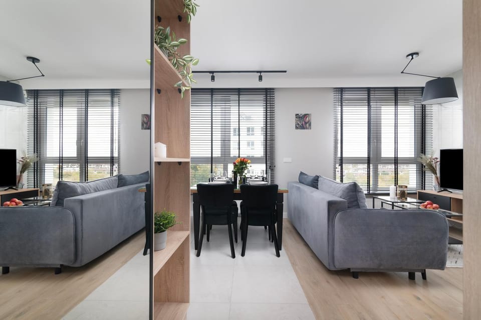 EASY RENT Apartments - Kompozytorów Old Town View, Free Parking, 24h Check-in Apartment in Masovian Voivodeship