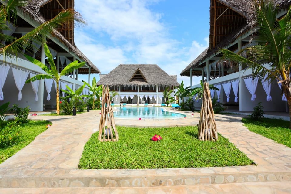 Rafiki Jua Resort Villa in Kenya