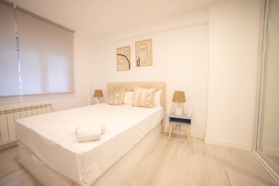 IFEMA-Airport. 2 bed. AC Apartment in Madrid