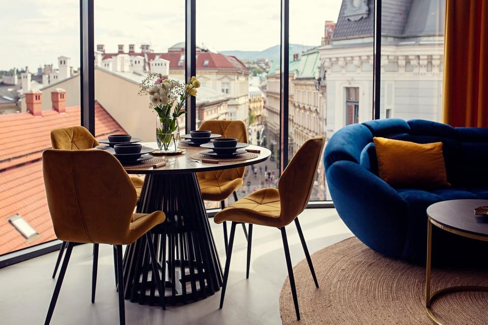 Seating area, City view