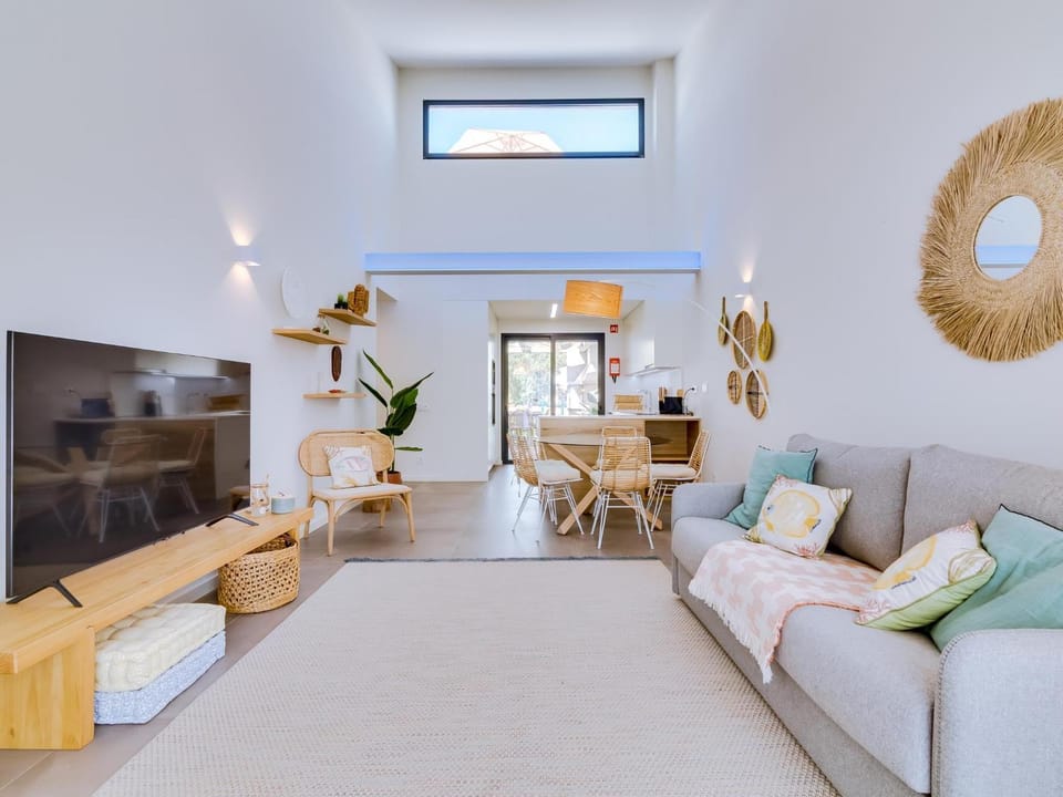 TV and multimedia, Living room, Seating area