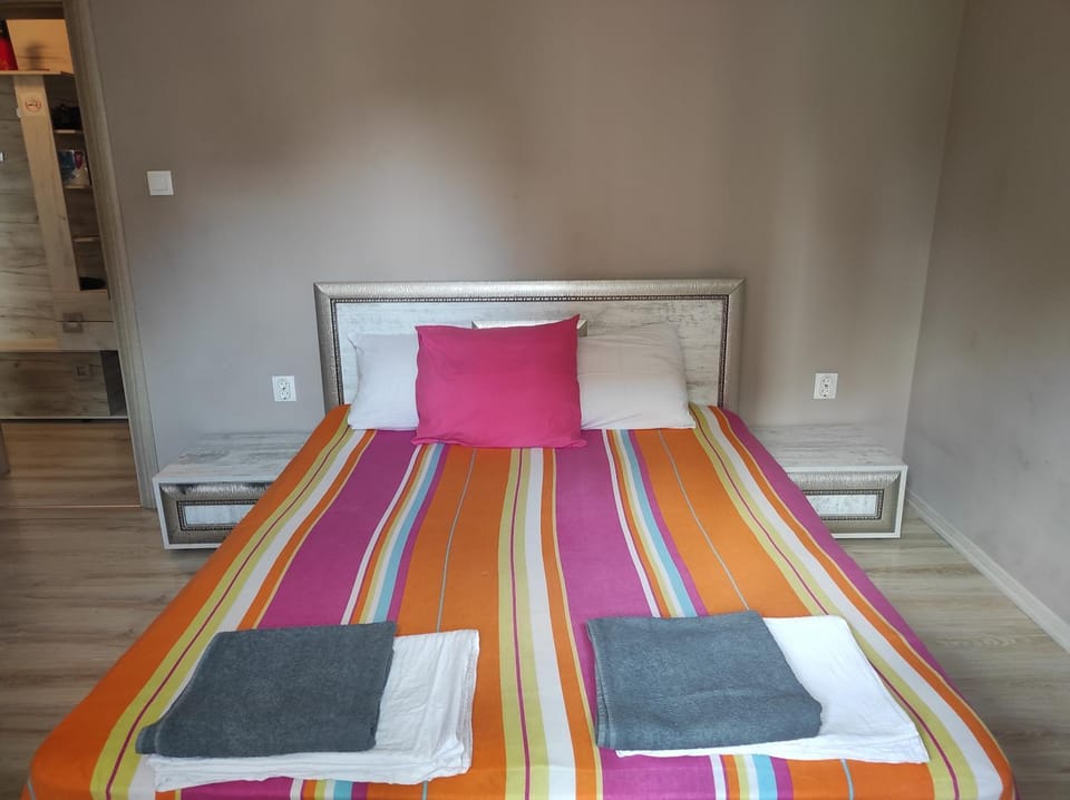 Етаж от къща - Нощувки Ками Apartment in Pleven