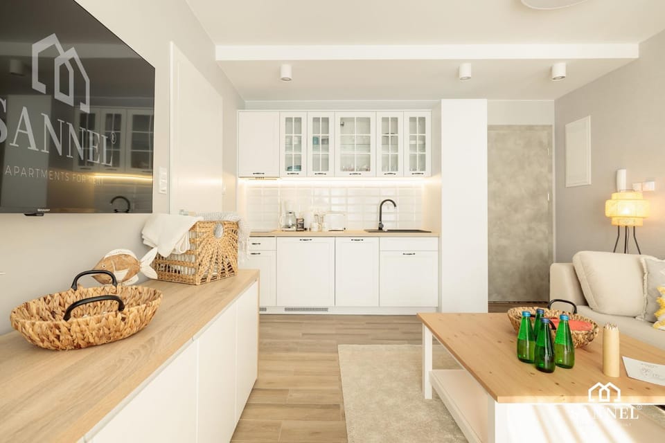 TV and multimedia, Coffee/tea facilities, Kitchen or kitchenette, Logo/Certificate/Sign, On site, stove