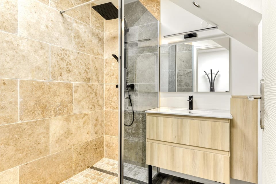 Shower, Bathroom