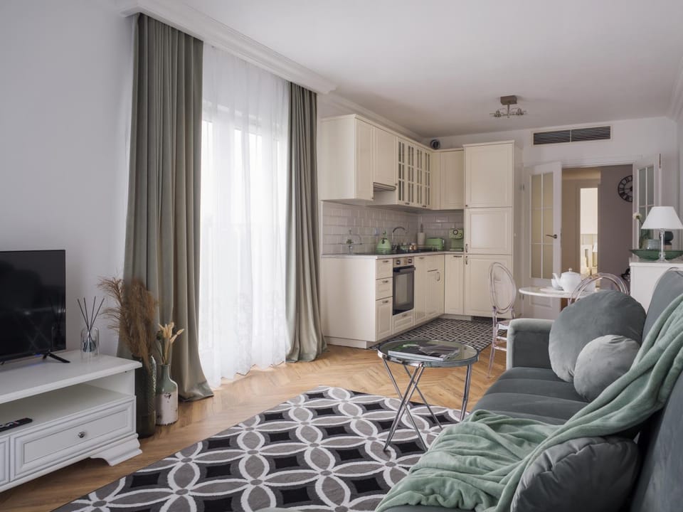 Kitchen or kitchenette, Living room, Seating area