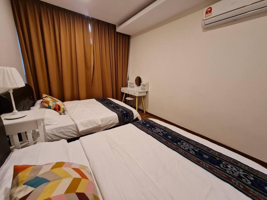 Vivacity Megamall City View Jazz Suites 3BR Direct Mall Access with free parking 11C Apartment in Kuching