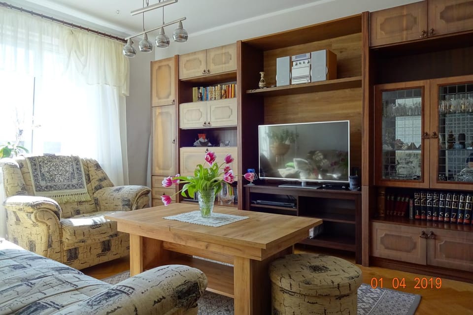 TV and multimedia, Living room