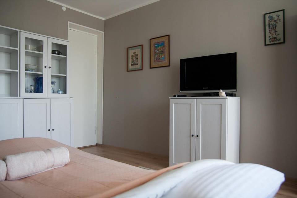 TV and multimedia, Balcony/Terrace, Bedroom