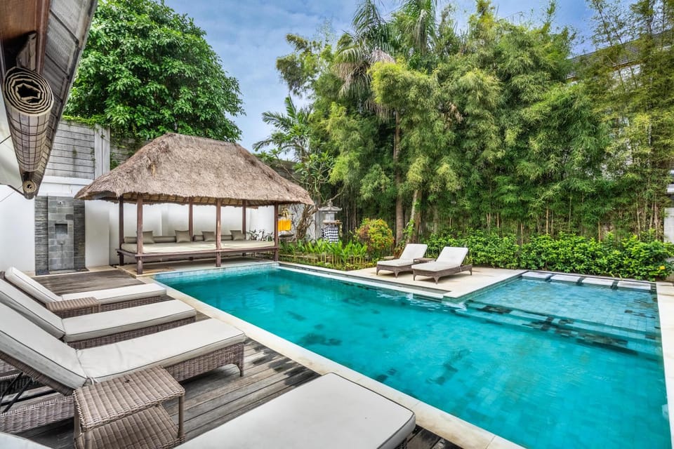 Garden, Swimming pool, sunbed