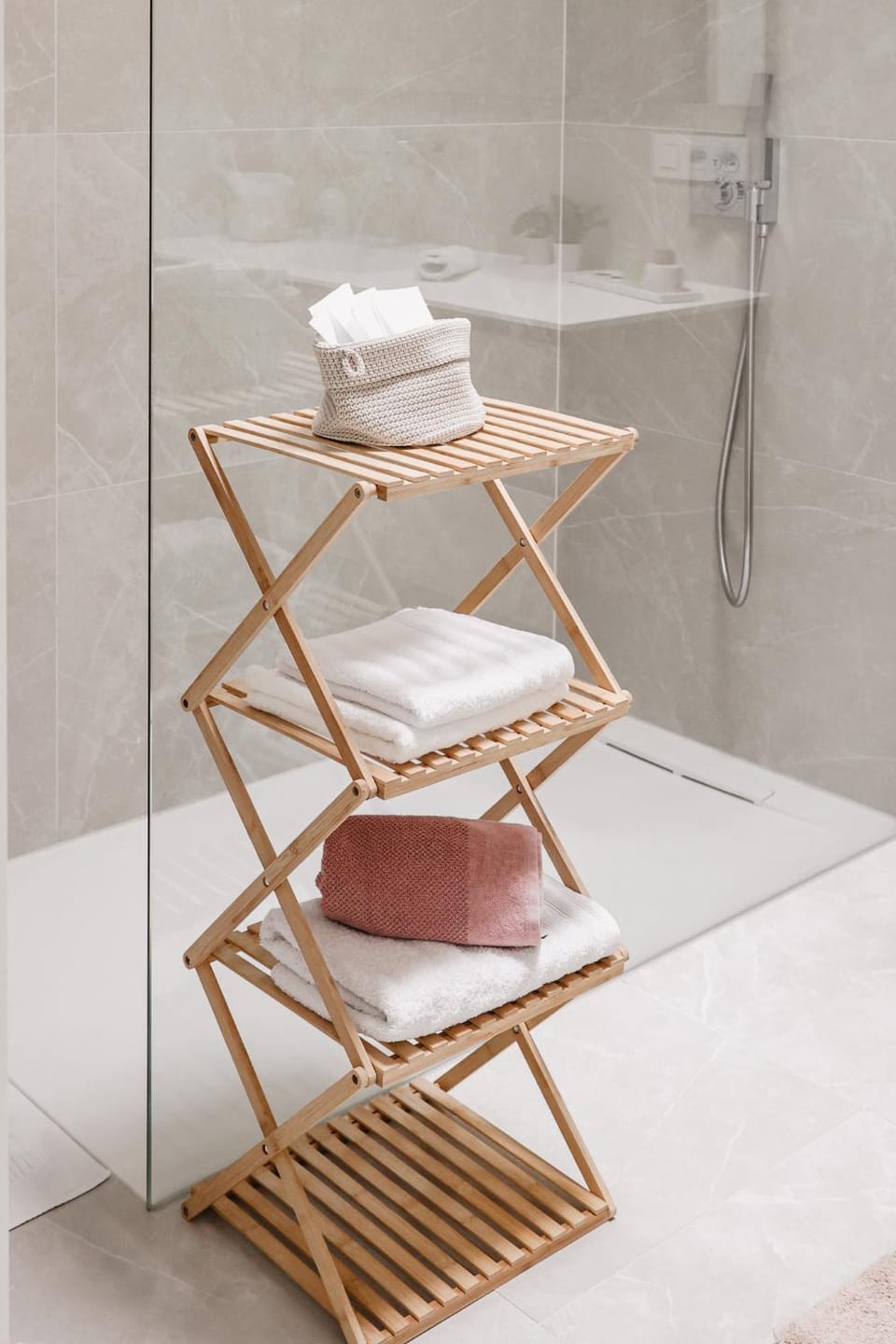 Shower, Bedroom, towels