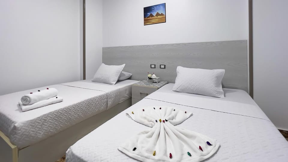 AlaskaPyramidsView Bed and Breakfast in Egypt