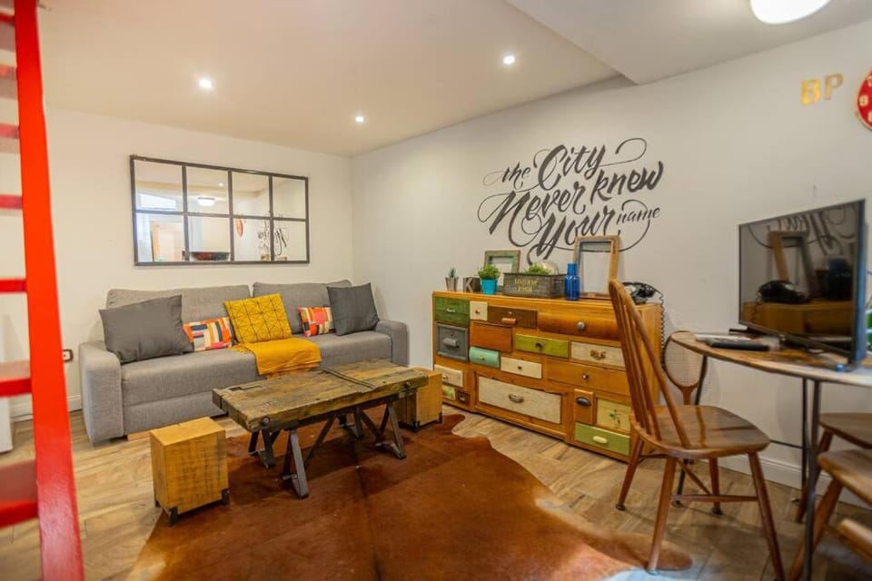 Communal lounge/ TV room, Seating area
