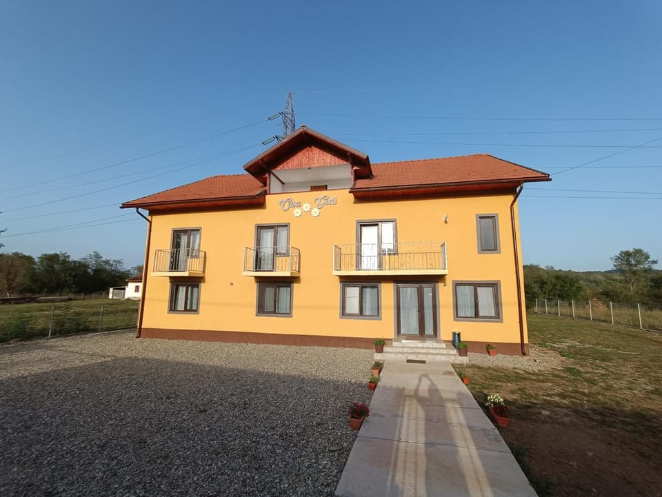 Property building, Day