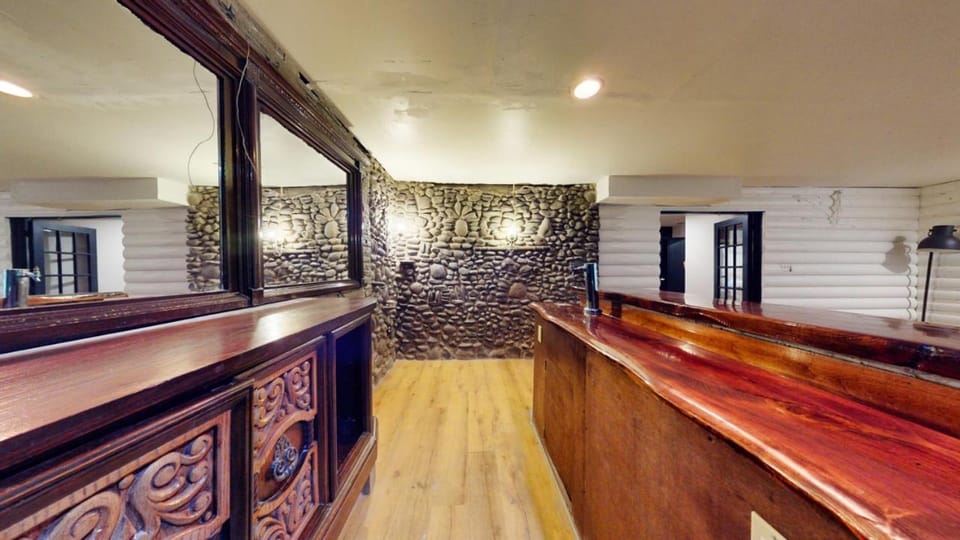 Lounge or bar