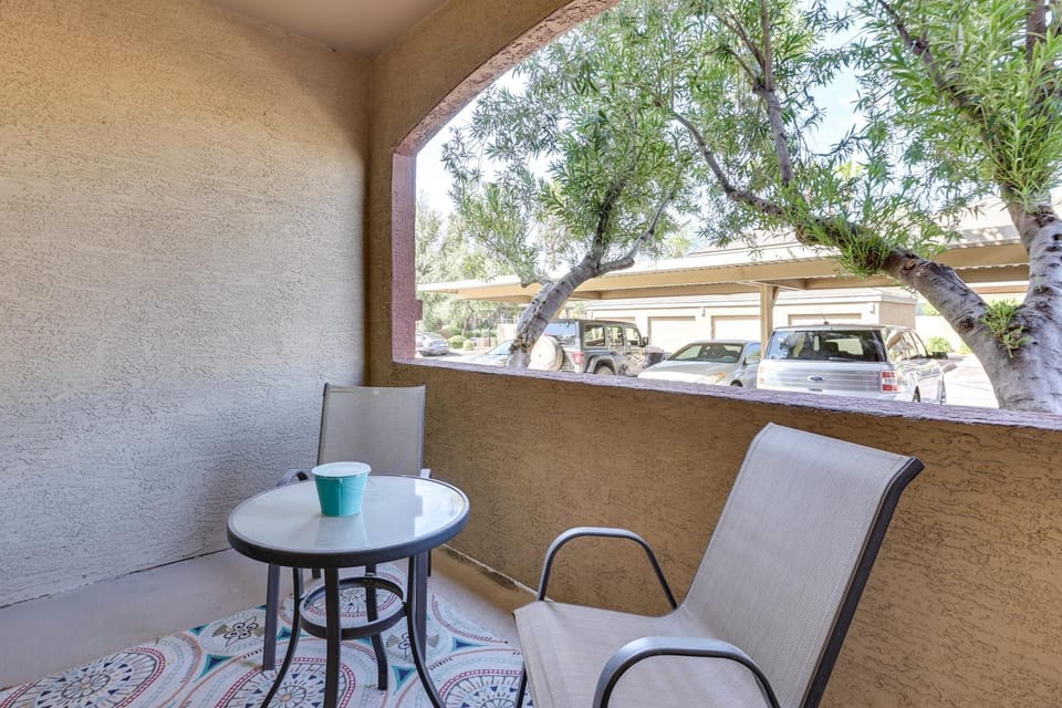 Walk to Papago Park: Central Condo w/ Resort Perks House in Tempe
