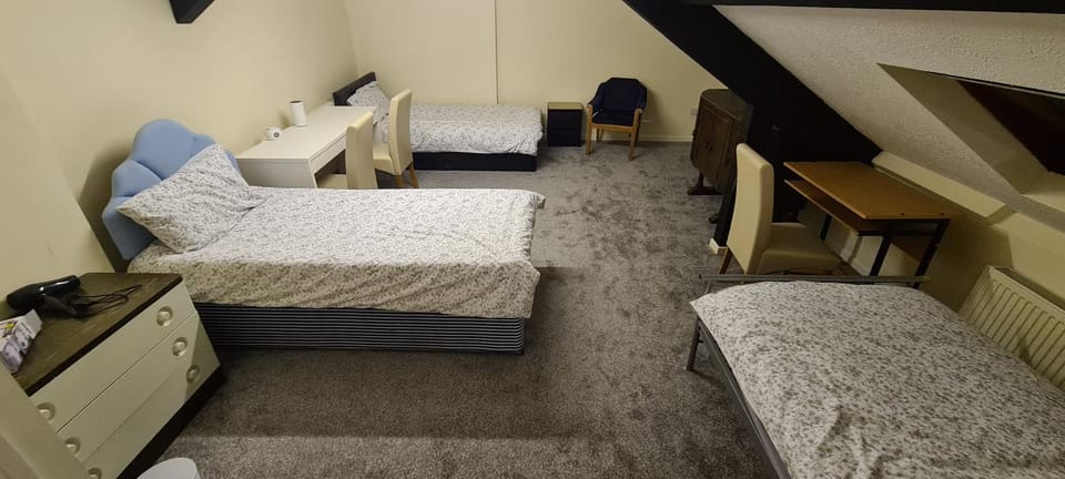 Bed, Photo of the whole room, Bedroom, hair dresser