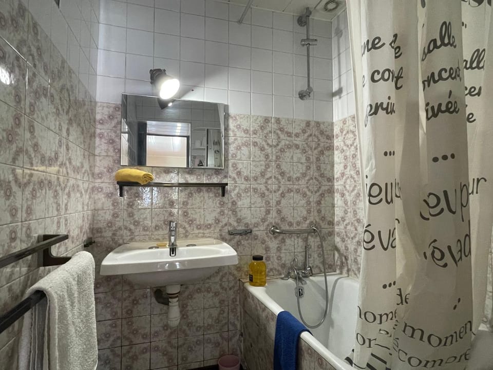 Studio cozy idéalement placé Apartment in Provence-Alpes-Côte d'Azur
