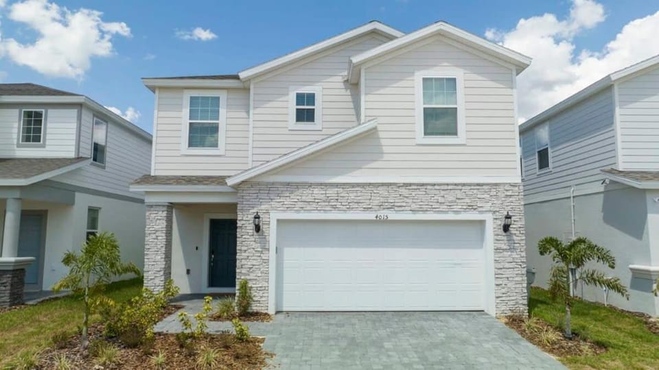 Spacious 7BR Near Disney World House in Four Corners