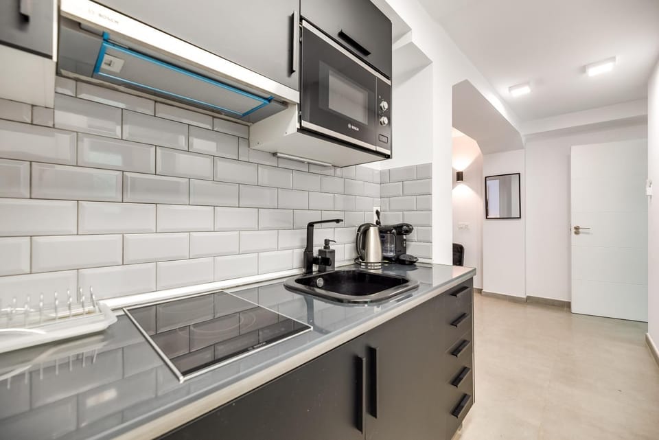 Kitchen or kitchenette, Living room