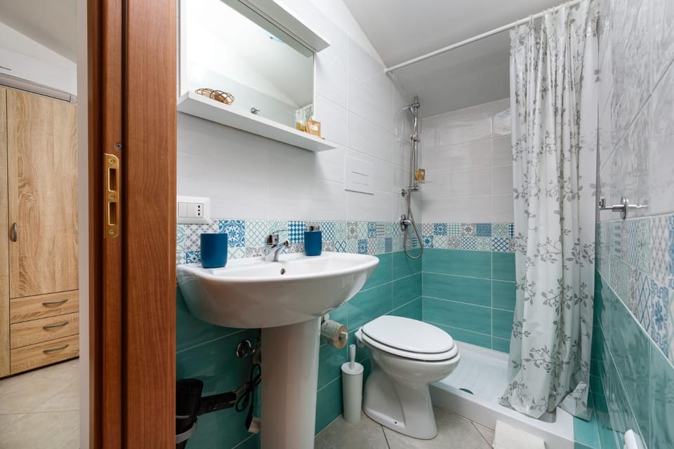 Shower, Toilet, Bathroom, Bath, bidet
