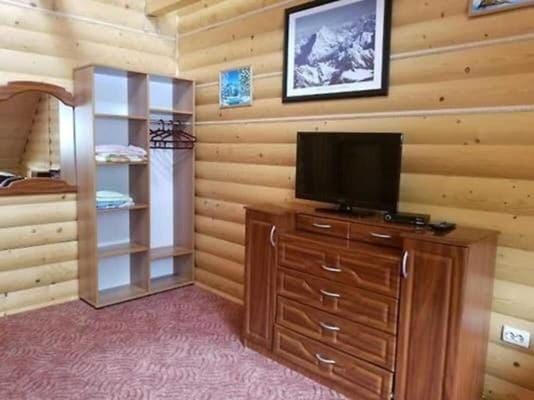 Садиба Подих Карпат Hotel in Lviv Oblast