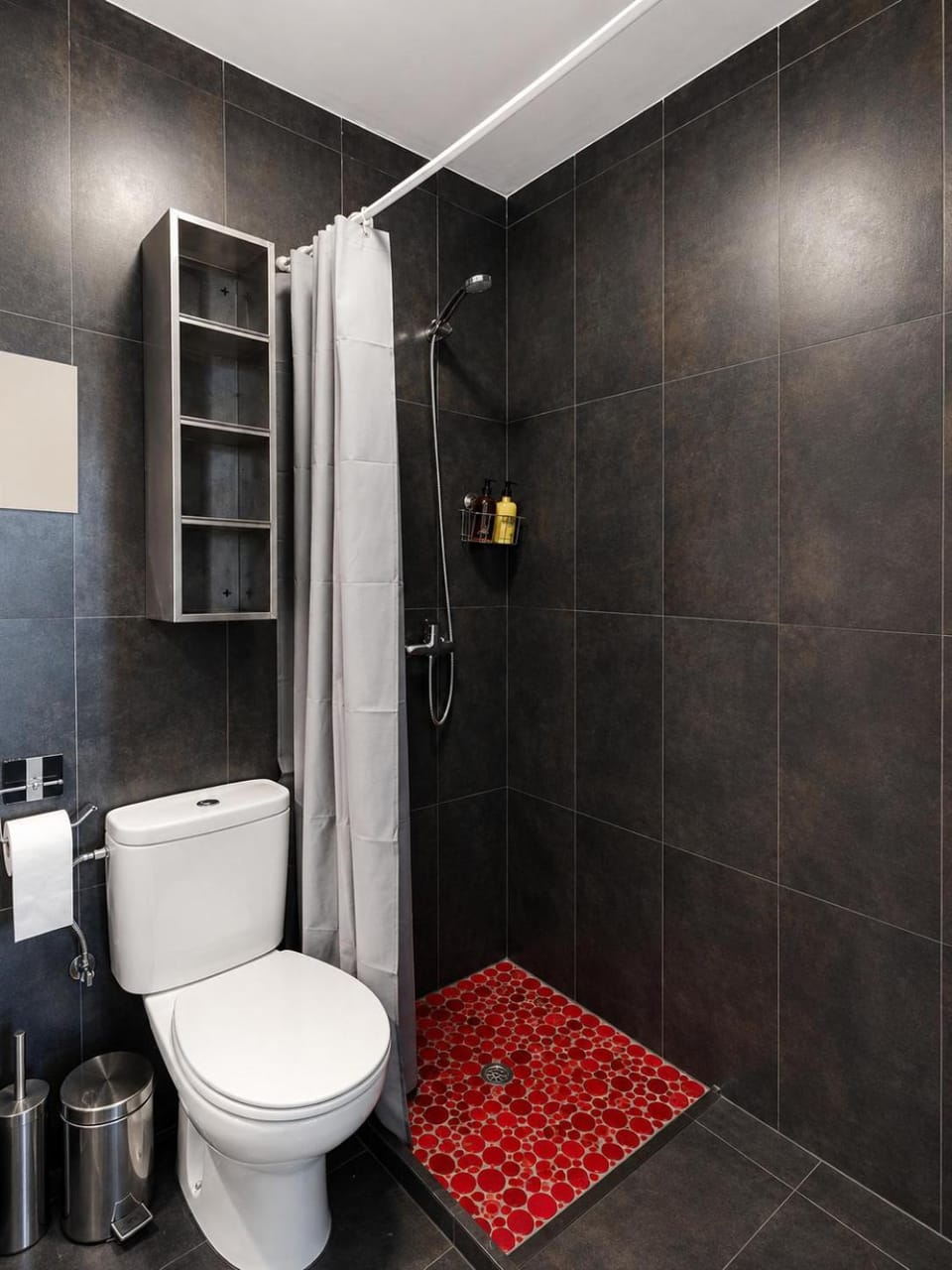 Shower, Toilet, Bathroom, towels