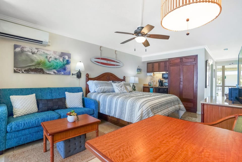 Surfs Up at Islander on the Beach Apartment in Waipouli Beach