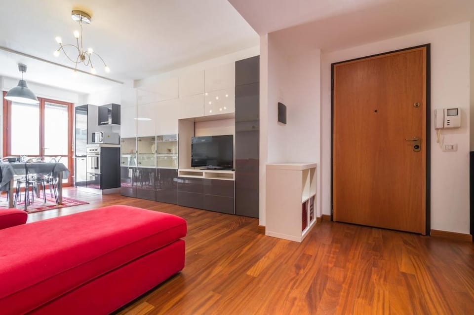 Communal lounge/ TV room, TV and multimedia, Seating area