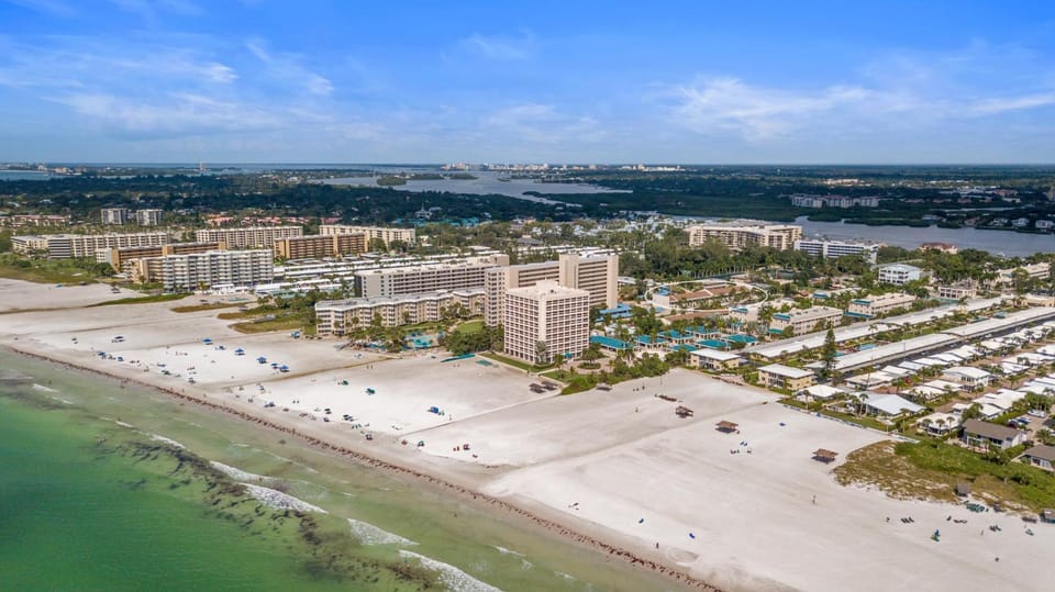 Bird's eye view, Beach