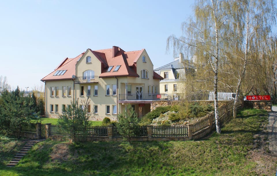 Property building, Day, Natural landscape, Garden view