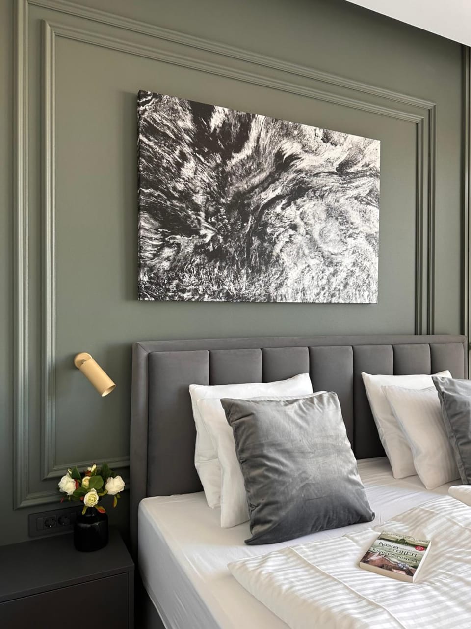 Bed, Decorative detail, Bedroom