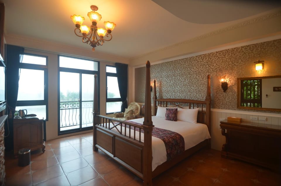 View (from property/room), Photo of the whole room