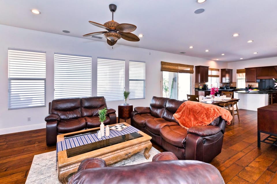 Poolside Bliss with elegant living #1 Rated House in Palm Desert