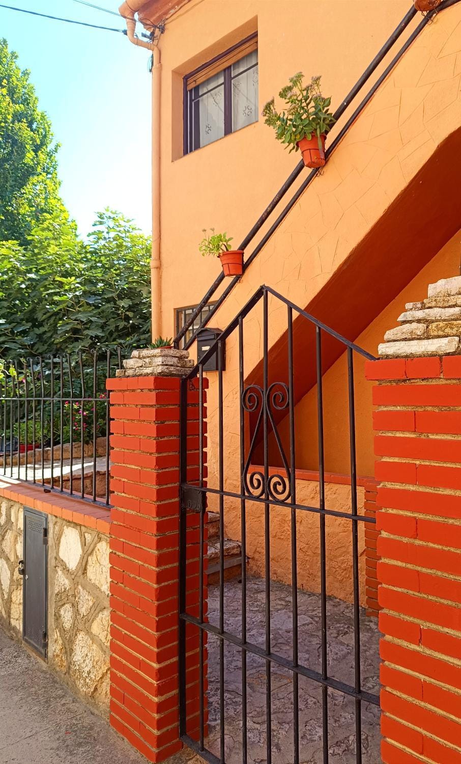 Property building, Facade/entrance