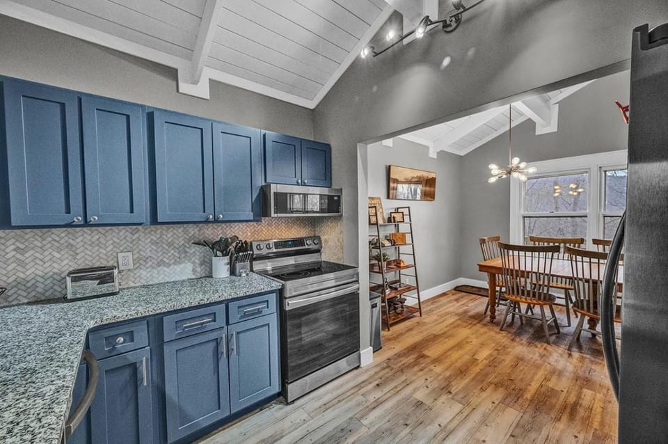 Bluebeary Bungalow House in Beech Mountain